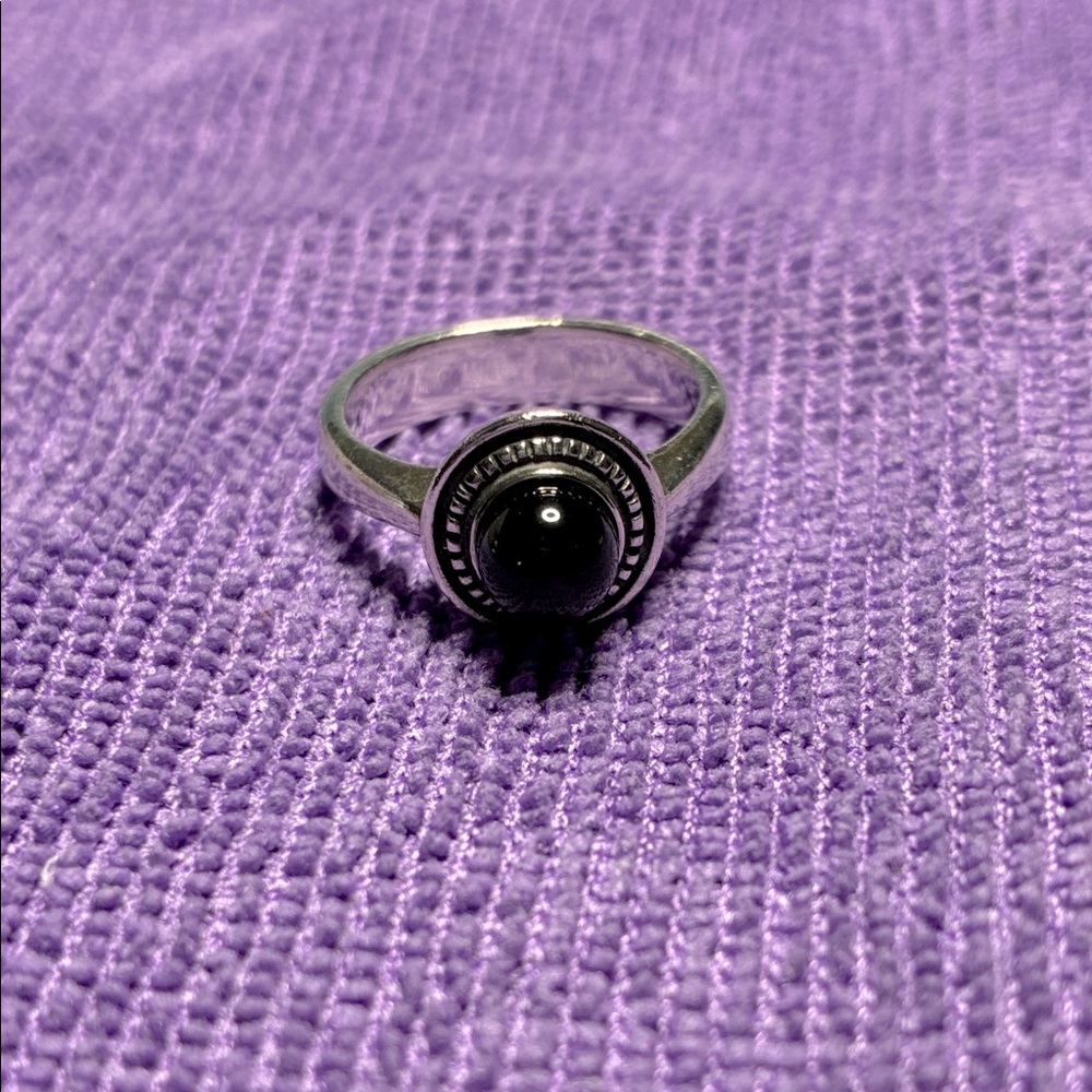 Rare Retired James Avery Raised Onyx Circle Beaded Ring Size 6 1/2
